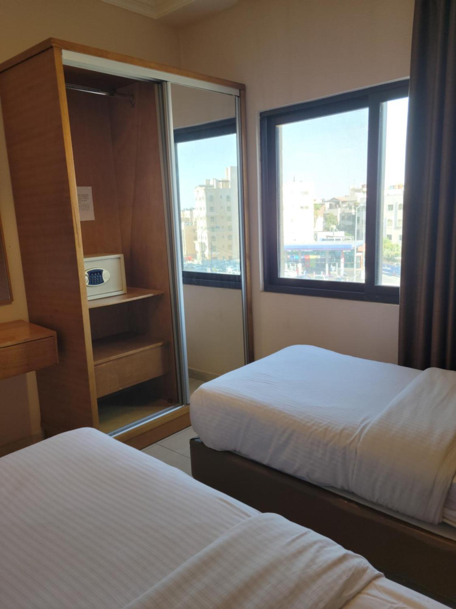 Big Ben Hotel Suites อัมมาน ภายนอก รูปภาพ