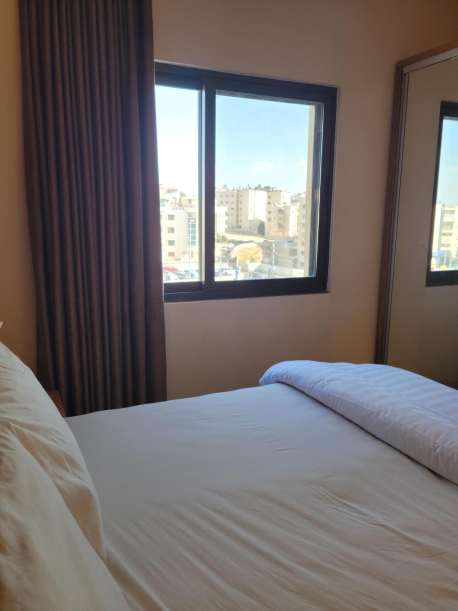 Big Ben Hotel Suites อัมมาน ภายนอก รูปภาพ